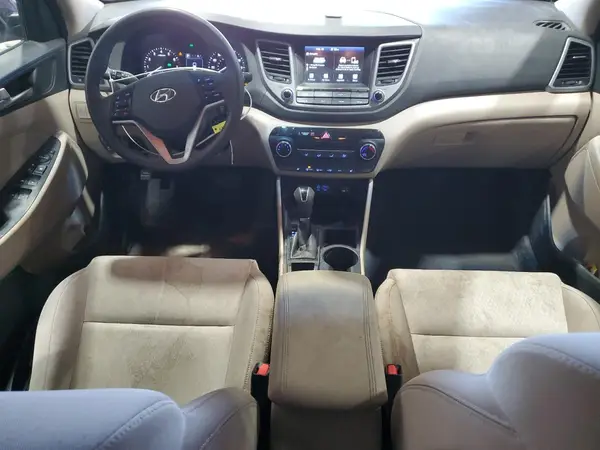 KM8J3CA46JU636359 2018 HYUNDAI TUCSON - Image 8