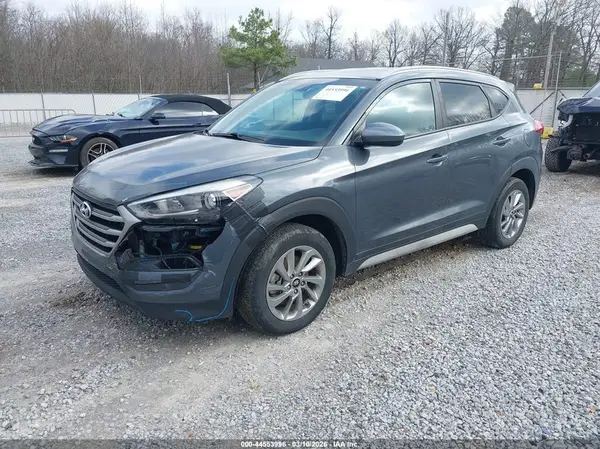 KM8J3CA46JU668616 2018 HYUNDAI TUCSON - Image 2