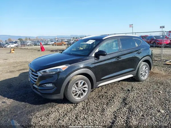 KM8J3CA46JU669779 2018 HYUNDAI TUCSON - Image 2