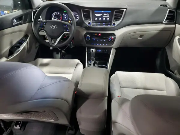 KM8J3CA46JU681852 2018 HYUNDAI TUCSON - Image 8