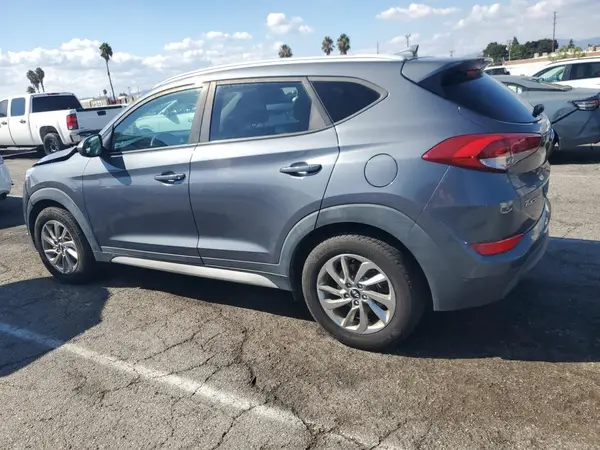 KM8J3CA46JU683052 2018 HYUNDAI TUCSON - Image 2