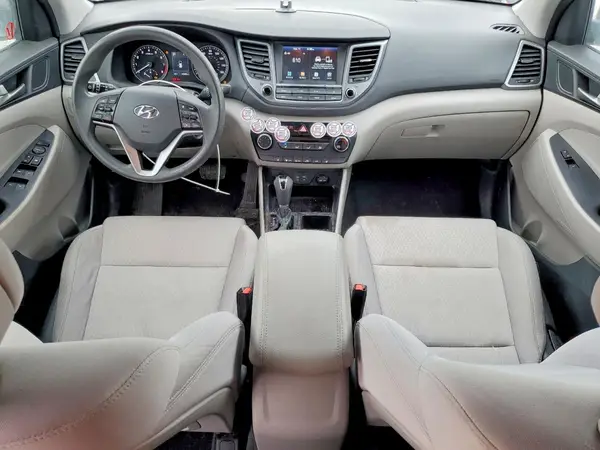 KM8J3CA46JU721315 2018 HYUNDAI TUCSON - Image 8