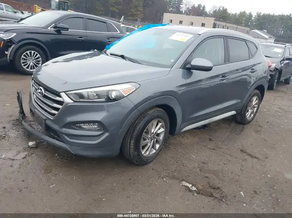 KM8J3CA46JU730497 2018 HYUNDAI TUCSON - Image 2