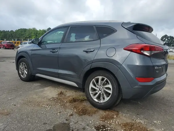 KM8J3CA46JU734758 2018 HYUNDAI TUCSON - Image 2