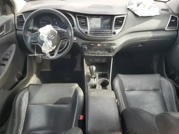 KM8J3CA46JU740723 2018 HYUNDAI TUCSON - Image 8