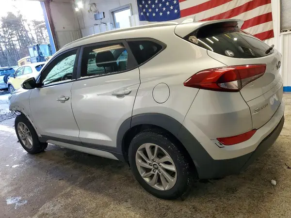 KM8J3CA46JU745839 2018 HYUNDAI TUCSON - Image 2