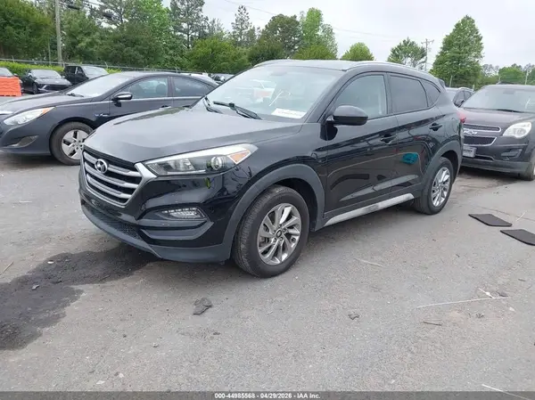 KM8J3CA46JU746876 2018 HYUNDAI TUCSON - Image 2