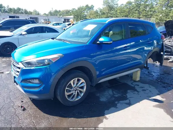 KM8J3CA46JU775567 2018 HYUNDAI TUCSON - Image 2