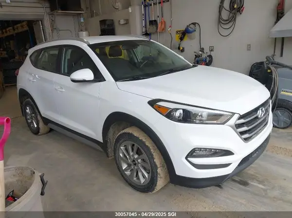 KM8J3CA46JU783233 2018 HYUNDAI TUCSON - Image 1