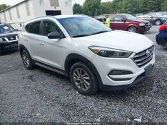 KM8J3CA46JU807210 2018 HYUNDAI TUCSON
