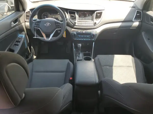 KM8J3CA46JU808003 2018 HYUNDAI TUCSON - Image 8