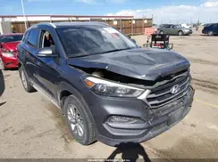 KM8J3CA46JU821009 2018 HYUNDAI TUCSON