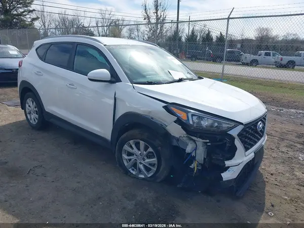 KM8J3CA46KU006701 2019 HYUNDAI TUCSON - Image 1