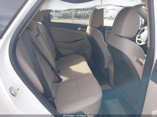 KM8J3CA46KU006701 2019 HYUNDAI TUCSON - Image 8