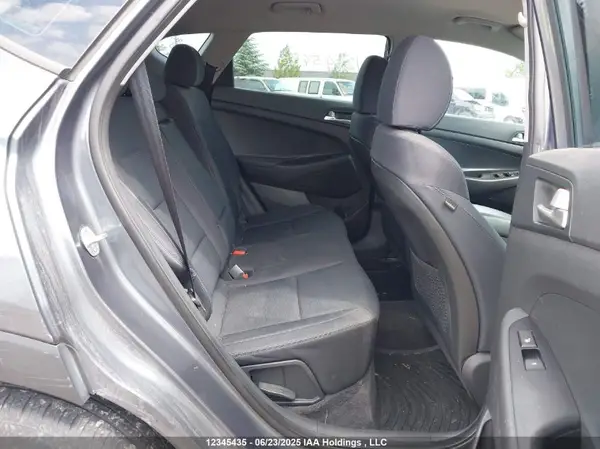 KM8J3CA46KU009288 2019 HYUNDAI TUCSON - Image 8
