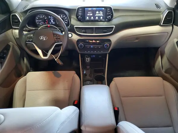 KM8J3CA46KU010442 2019 HYUNDAI TUCSON - Image 8