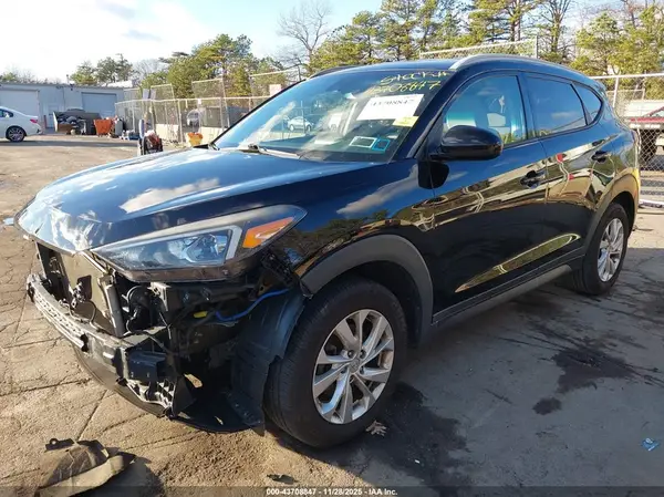 KM8J3CA46KU037799 2019 HYUNDAI TUCSON - Image 2