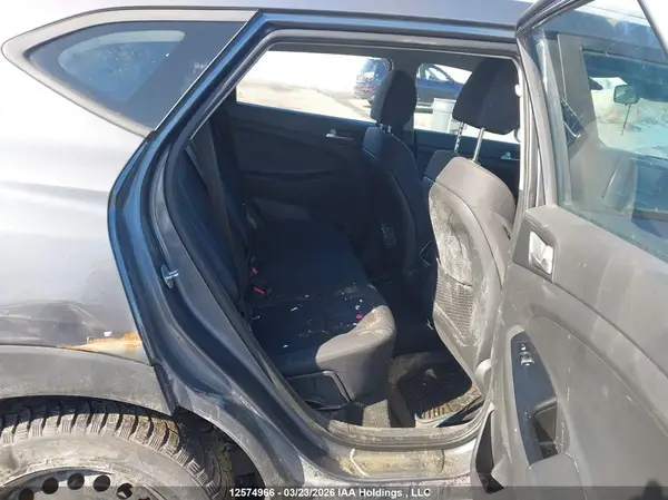 KM8J3CA46KU067904 2019 HYUNDAI TUCSON - Image 8