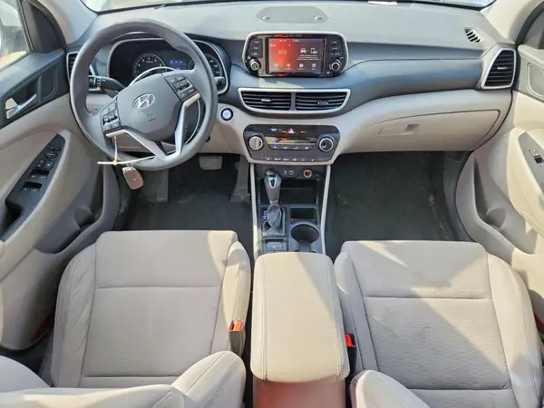 KM8J3CA46KU068258 2019 HYUNDAI TUCSON - Image 8