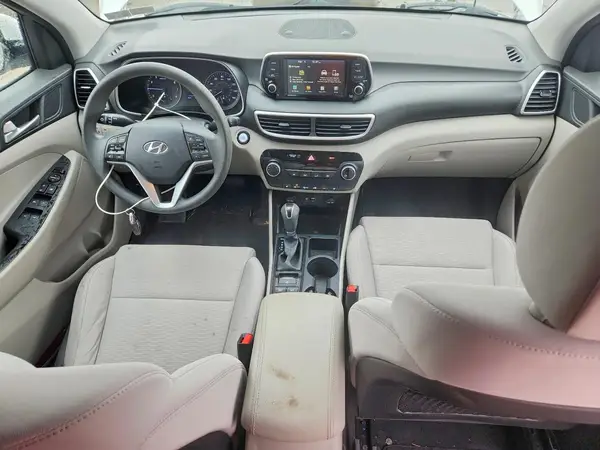 KM8J3CA46KU073069 2019 HYUNDAI TUCSON - Image 8