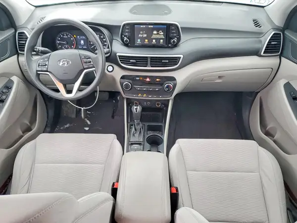 KM8J3CA46KU074612 2019 HYUNDAI TUCSON - Image 8