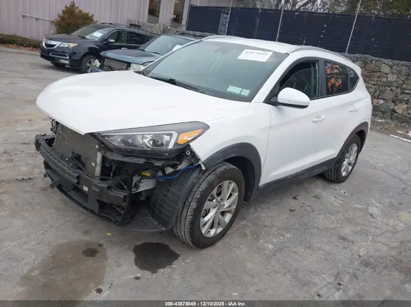 KM8J3CA46KU075095 2019 HYUNDAI TUCSON - Image 2