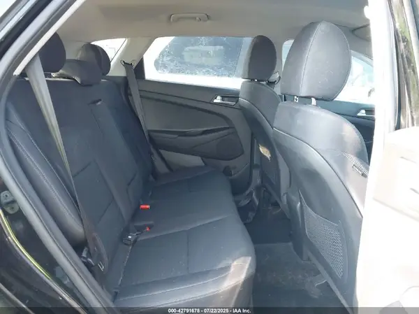 KM8J3CA46KU896844 2019 HYUNDAI TUCSON - Image 8