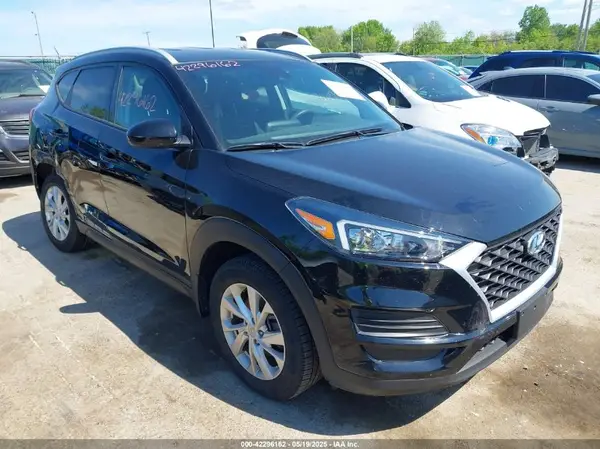 KM8J3CA46KU935335 2019 HYUNDAI TUCSON - Image 1