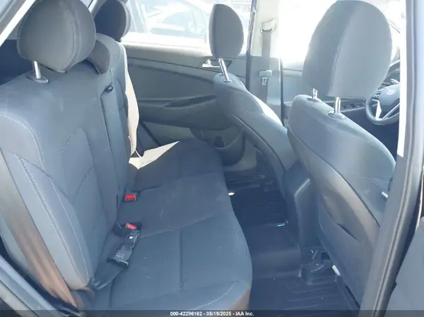 KM8J3CA46KU935335 2019 HYUNDAI TUCSON - Image 8