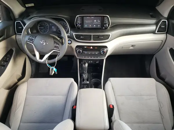 KM8J3CA46KU940406 2019 HYUNDAI TUCSON - Image 8