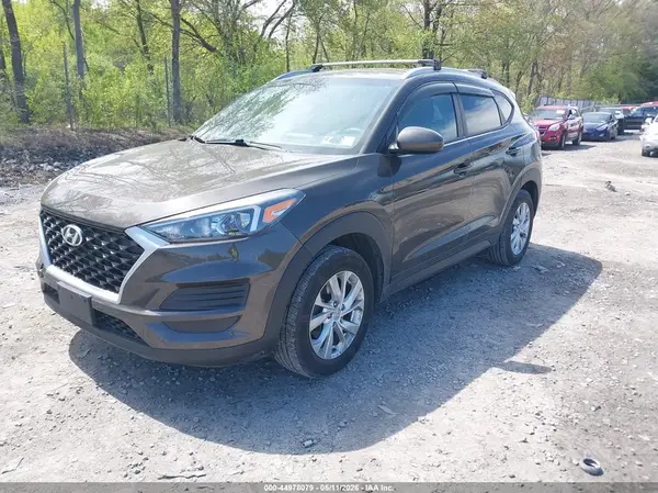 KM8J3CA46KU987175 2019 HYUNDAI TUCSON - Image 2