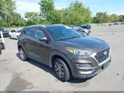 KM8J3CA46KU988102 2019 HYUNDAI TUCSON