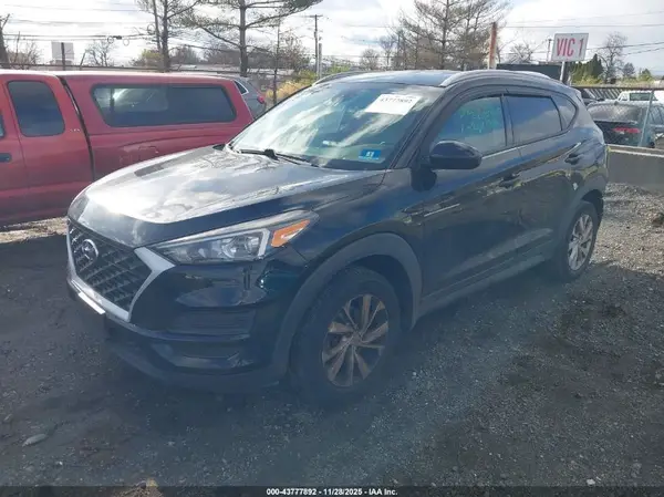 KM8J3CA46KU993199 2019 HYUNDAI TUCSON - Image 2