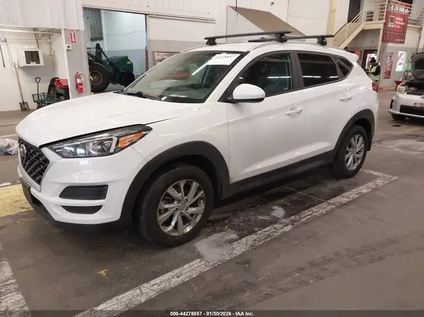 KM8J3CA46LU142716 2020 HYUNDAI TUCSON - Image 2