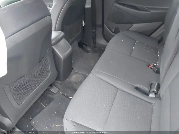 KM8J3CA46LU177238 2020 HYUNDAI TUCSON - Image 8