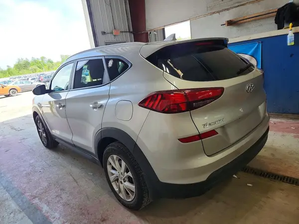 KM8J3CA46LU185811 2020 HYUNDAI TUCSON - Image 2
