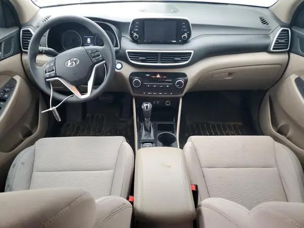 KM8J3CA46MU315121 2021 HYUNDAI TUCSON - Image 8