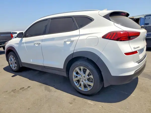 KM8J3CA46MU332372 2021 HYUNDAI TUCSON - Image 2