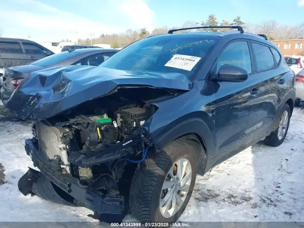 KM8J3CA46MU395018 2021 HYUNDAI TUCSON - Image 2