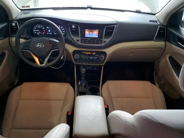 KM8J3CA47GU035373 2016 HYUNDAI TUCSON - Image 8