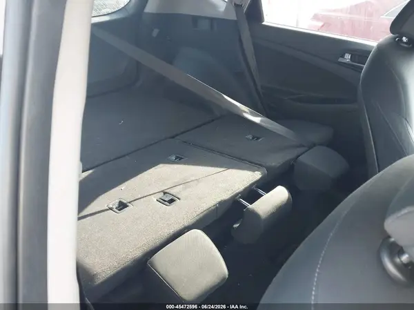 KM8J3CA47GU038371 2016 HYUNDAI TUCSON - Image 8
