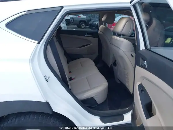 KM8J3CA47GU051525 2016 HYUNDAI TUCSON - Image 8