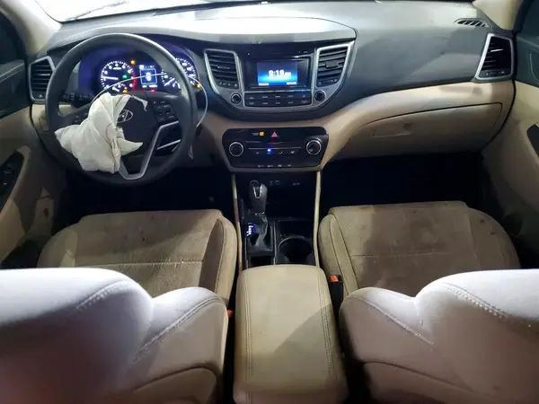 KM8J3CA47GU062735 2016 HYUNDAI TUCSON - Image 8