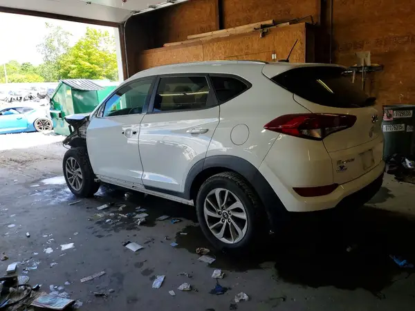 KM8J3CA47GU065408 2016 HYUNDAI TUCSON - Image 2