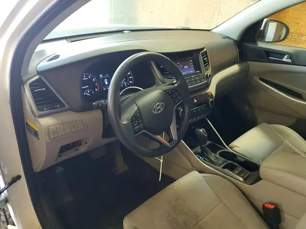 KM8J3CA47GU065408 2016 HYUNDAI TUCSON - Image 8