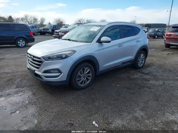 KM8J3CA47GU076330 2016 HYUNDAI TUCSON - Image 2