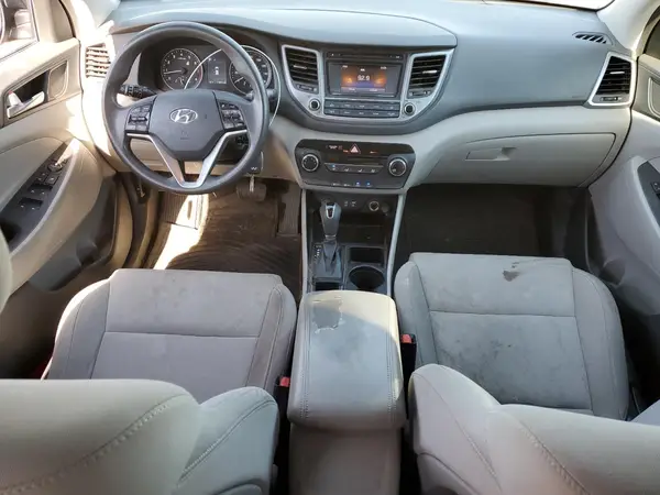 KM8J3CA47GU105647 2016 HYUNDAI TUCSON - Image 8