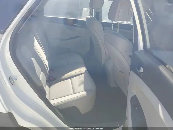 KM8J3CA47GU106734 2016 HYUNDAI TUCSON - Image 8