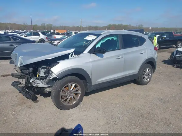 KM8J3CA47GU140088 2016 HYUNDAI TUCSON - Image 2