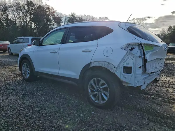 KM8J3CA47GU140270 2016 HYUNDAI TUCSON - Image 2